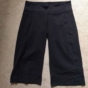 Lululemon Capris size 6